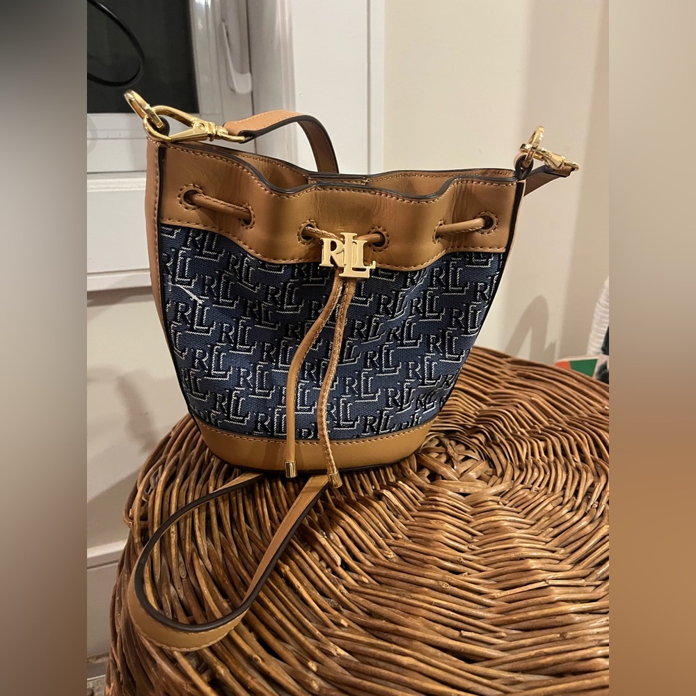 EUC The Andie drawstring bag from Lauren Ralph Lauren.